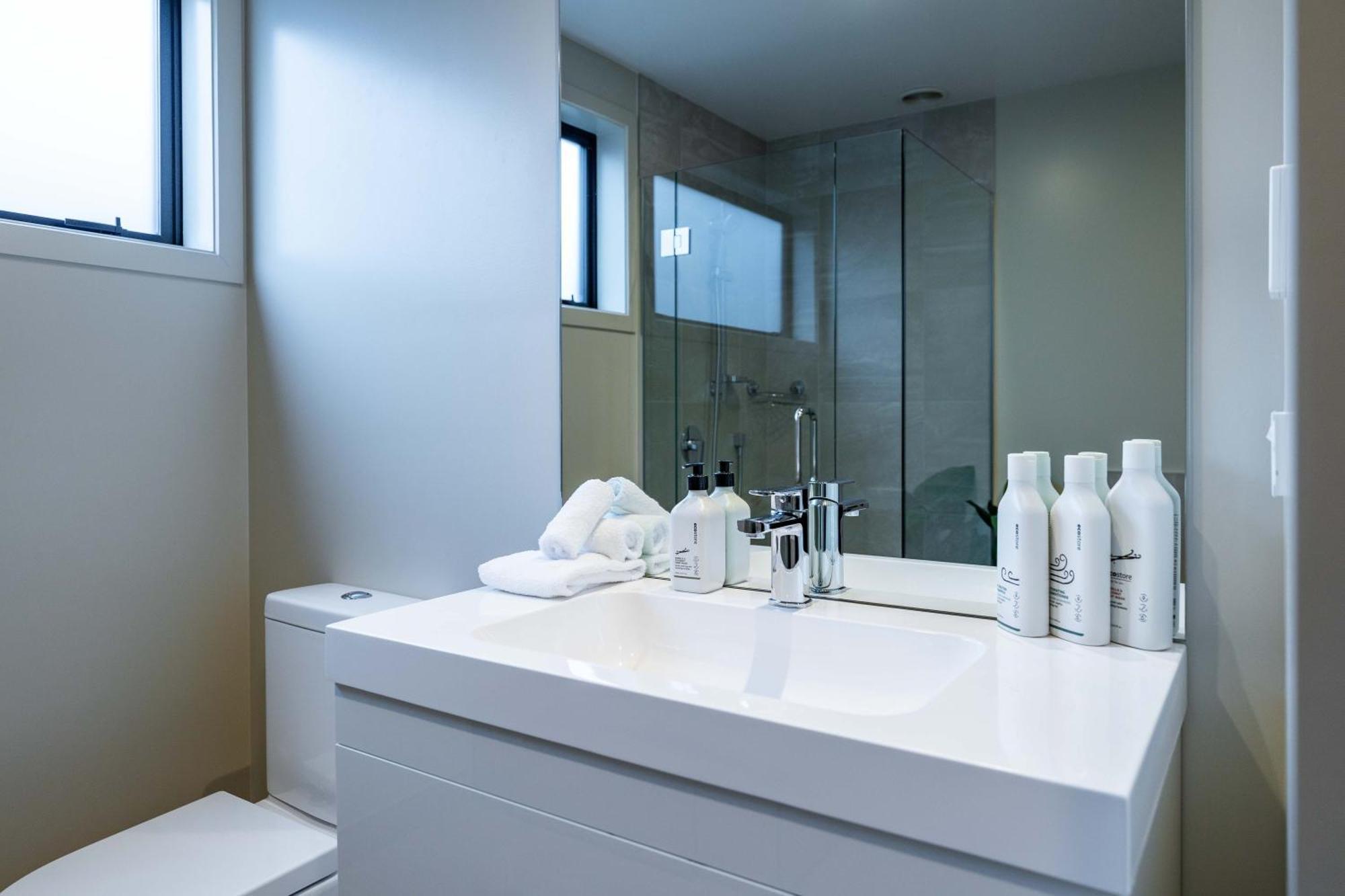 Outlet Sanctuary Villa Wanaka Luaran gambar
